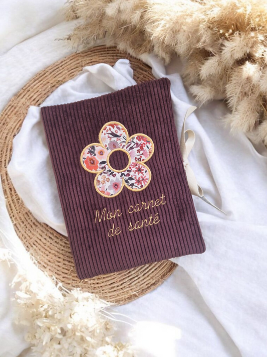 Protège carnet de santé fleur personnalisé